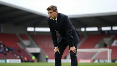Sportdirektor Rouven Schröder hat nach der Blitz-Entlassung des Trainers zwei neue Kandidaten für den Cheftrainer-Posten...