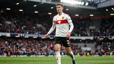 Borussia Mönchengladbach's long-serving defender Nico Elvedi is reportedly set to join Premier League side Leeds United