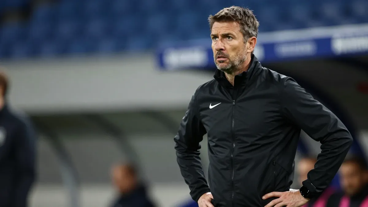 After a 4-3 home defeat to Elversberg, coach Eugen Polanski orders 'shock therapy' as Gladbach sits 17th with zero points...