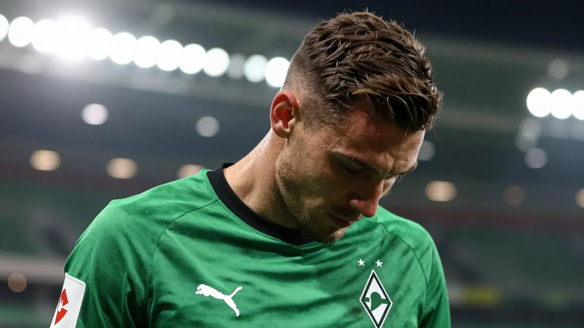 Borussia Mönchengladbach verliert das erste Heimspiel der Saison mit 3:4 gegen den Aufsteiger SV Elversberg, nachdem sie...